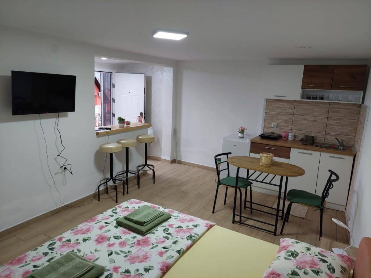 Apartmani Kuljanin 돈지 밀라노바츠 객실 사진